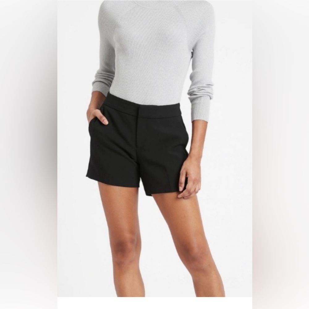 Banana Republic black dress shorts size 12